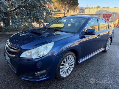 Blu Usata 2011 Subaru Legacy Berlina | 2750 €