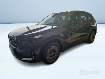 Usata BMW iX1 230 kW (313 CV) 2024 Grigio SUV