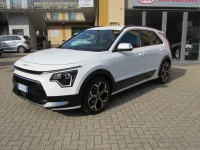 Usata Kia Niro Style 105 CV (77 kW) 2024 Bianco SUV