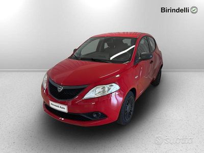 Usata Lancia Ypsilon 69 CV (50 kW) 2018 Rosso Utilitaria