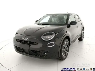 Nuova Fiat 600 La Prima 110 CV (80 kW) 2026 Nero SUV