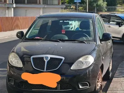 Usata Lancia Ypsilon 75 CV (55 kW) 2010 Utilitaria