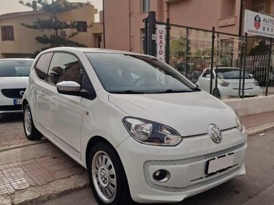 Usata VW up! 67 CV (49 kW) 2015 Bianco Utilitaria