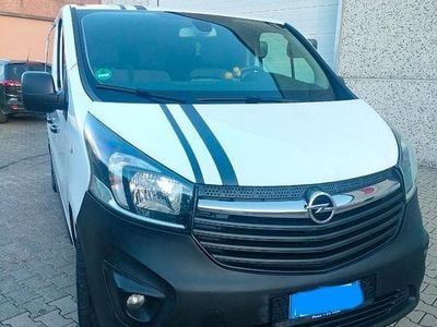 Usata Opel Vivaro 125 CV (91 kW) 2016 Bianco Monovolume