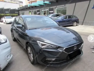 Usata Seat Leon Business 110 CV (80 kW) 2022 Grigio Berlina