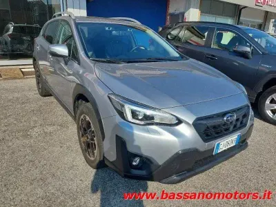 Usata Subaru XV Premium 114 CV (83 kW) 2022 Argento metallizzato SUV