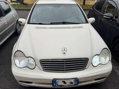 Occasion Mercedes C220 Classic 143 ch (105 kW) 2003 Blanc Berline