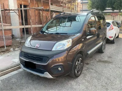 Usata Fiat Qubo Trekking 95 CV (69 kW) 2016 Marrone Monovolume