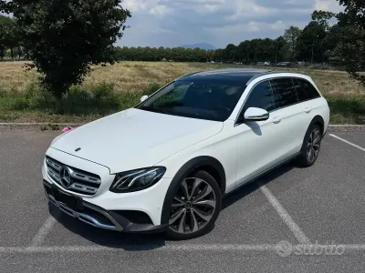 Usata Mercedes E220 All-Terrain 194 CV (142 kW) 2018 Bianco Station wagon