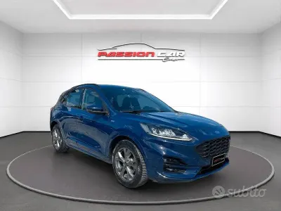 Usado Ford Kuga ST-Line 120 CV (88 kW) 2022 Azul SUV