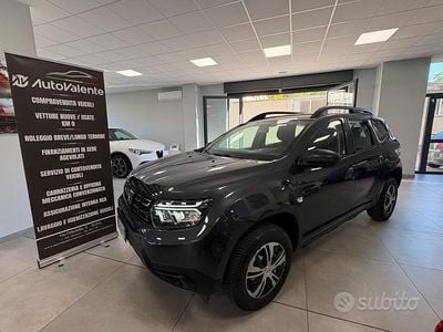 Usata Dacia Duster Acces 101 CV (74 kW) 2022 Grigio SUV