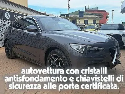 Usata Alfa Romeo Stelvio Ti 209 CV (153 kW) 2020 Grigio SUV