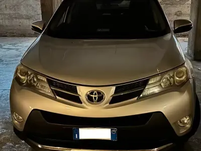 Usata Toyota RAV4 150 CV (110 kW) 2013 Grigio SUV