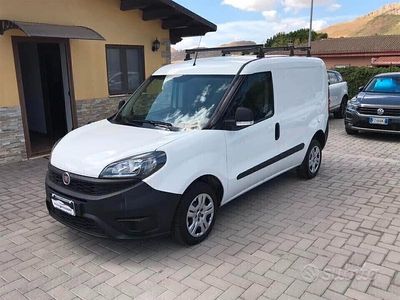 Usata Fiat Doblò 95 CV (69 kW) 2019 Bianco Monovolume