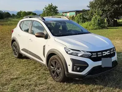 Usata Dacia Sandero Extreme 101 CV (74 kW) 2025 Bianco Berlina
