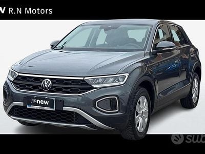 Usata VW T-Roc Style 110 CV (80 kW) 2022 Grigio scuro SUV