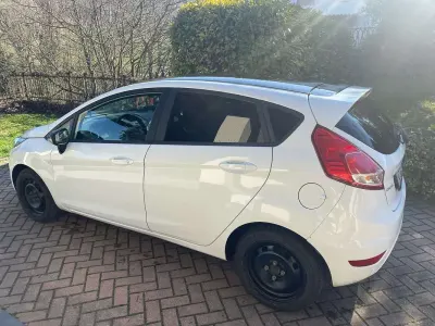 Usata Ford Fiesta 75 CV (55 kW) 2015 Utilitaria