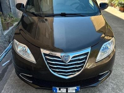 Usata Lancia Ypsilon 95 CV (69 kW) 2012 Utilitaria