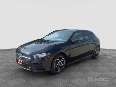 Käytetty Mercedes A250 Premium 160 HP (117 kW) 2020 Musta Sedan