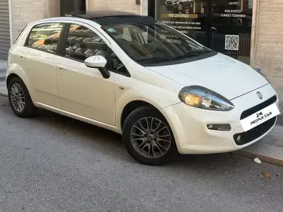 Usata Fiat Punto Sport 95 CV (69 kW) 2012 Bianco Utilitaria