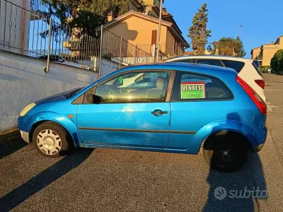 Occasion Ford Fiesta 68 PK (50 kW) 2004 Blauw Hatchback