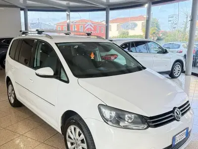 Usata VW Touran Highline 150 CV (110 kW) 2011 Bianco Monovolume