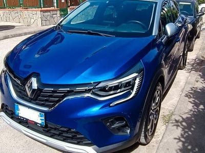 Usata Renault Captur 160 CV (117 kW) 2021 Blu SUV