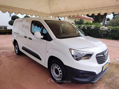 Usata Opel Combo 102 CV (75 kW) 2021 Bianco Monovolume