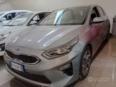 Usata Kia Ceed 136 CV (100 kW) 2018 Grigio Utilitaria