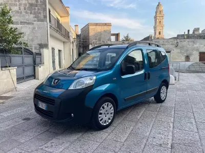Usata Peugeot Bipper Outdoor 68 CV (50 kW) 2010 Bluazzurro Monovolume