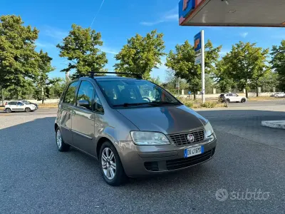 Usata Fiat Idea 77 CV (56 kW) 2009 Marrone Monovolume
