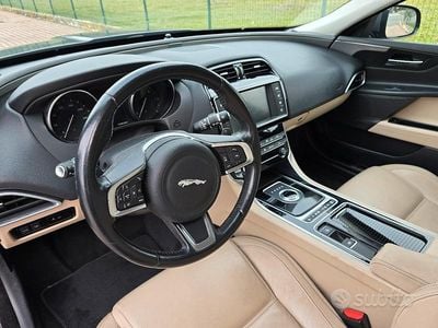 Usata Jaguar XE Prestige 180 CV (132 kW) 2017 Berlina
