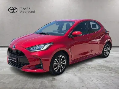 Usata Toyota Yaris Hybrid Trend 116 CV (85 kW) 2022 Rosso Berlina