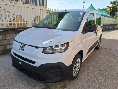 Nuova Fiat Doblò 101 CV (74 kW) 2026 Bianco Monovolume