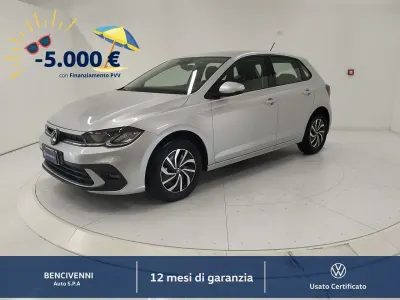 Usata VW Polo Life 95 CV (69 kW) 2023 Argento Berlina