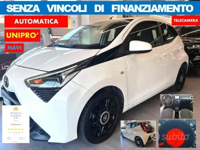 Käytetty Toyota Aygo X-play 72 HP (52 kW) 2019 Valkoinen Viistoperä