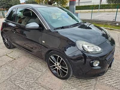 Usata Opel Adam 70 CV (51 kW) 2016 Nero Utilitaria