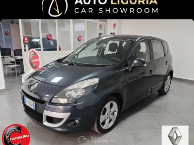 Usata Renault Scénic III Dynamique 110 CV (80 kW) 2010 Grigio Monovolume