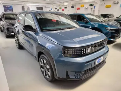 Nuova Fiat Grande Panda La Prima 101 CV (74 kW) 2026 Blu lago Utilitaria