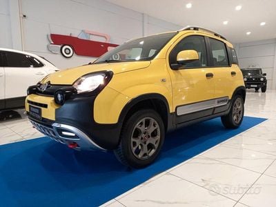 Usata Fiat Panda Cross Cross 89 CV (65 kW) 2016 Giallo Utilitaria