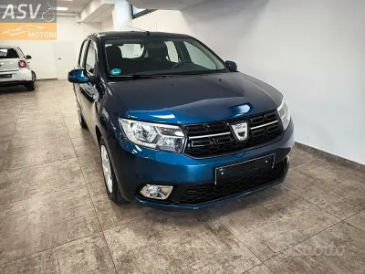 Usata Dacia Sandero Comfort 90 CV (66 kW) 2018 Bluazzurro Berlina
