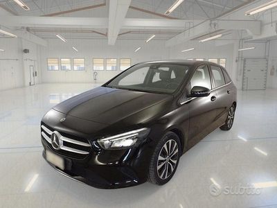 Nero Usata 2021 Mercedes B180 Business Monovolume | 20.300 €