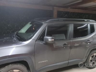 Usata Jeep Renegade 105 CV (77 kW) 2016 Grigio SUV