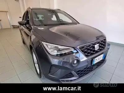 Usata Seat Arona FR 110 CV (80 kW) 2023 Grigio scuro metallizzato SUV