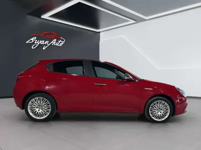 Usata Alfa Romeo Giulietta Distinctive 150 CV (110 kW) 2015 Other Utilitaria