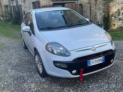 Usata Fiat Grande Punto 65 CV (47 kW) 2011 Grigio Utilitaria