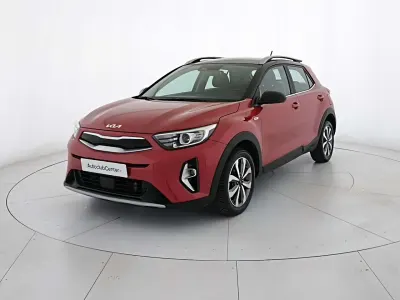 Usata Kia Stonic Style 120 CV (88 kW) 2021 Rosso SUV