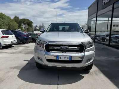 Usata Ford Ranger Wildtrack 160 CV (117 kW) 2017 Argento Pick-up