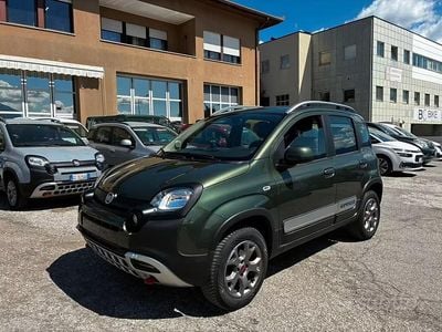 Usata Fiat Panda Cross Cross 90 CV (66 kW) 2018 Verde Utilitaria