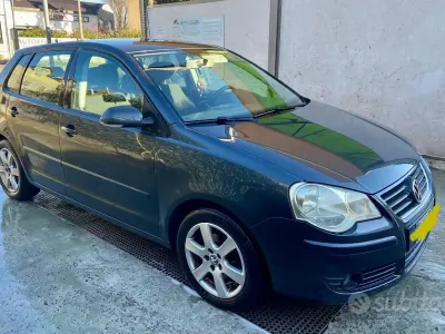 Usata VW Polo Sportline 80 CV (58 kW) 2008 Grigio Utilitaria